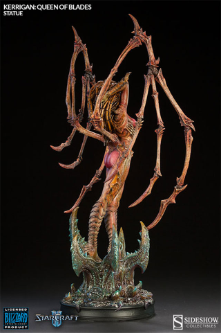 Illustration for article titled StarCraft's Queen Of Blades Shrunk, Turned Into Statue
